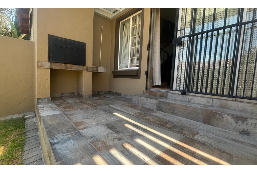 2 Bedroom Property for Sale in Eden Glen Gauteng