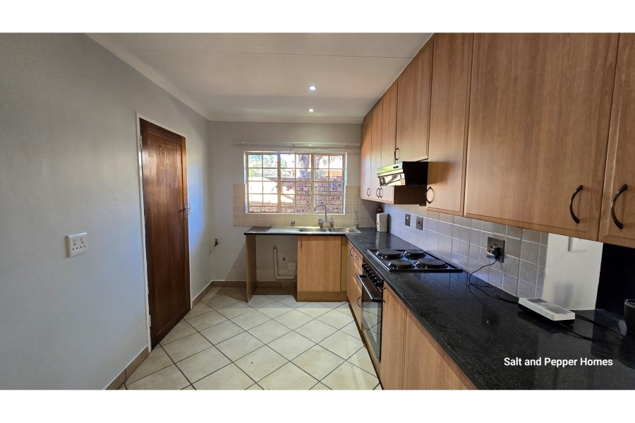 2 Bedroom Property for Sale in Sinoville Gauteng