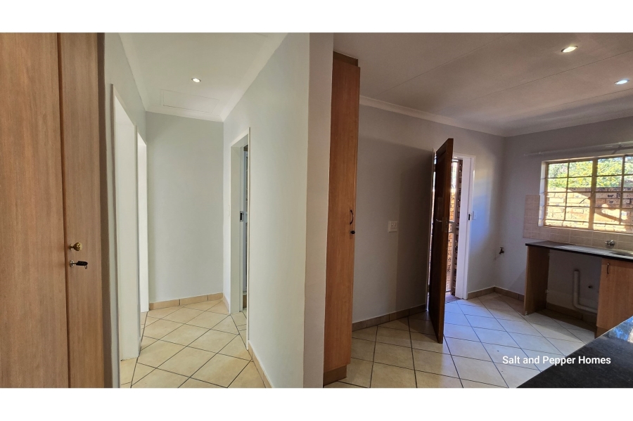 2 Bedroom Property for Sale in Sinoville Gauteng