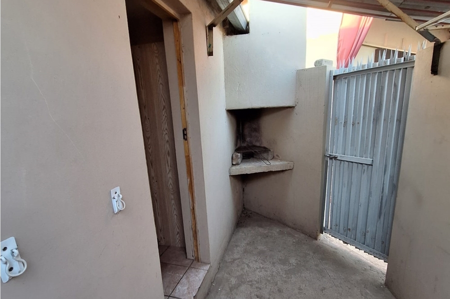 3 Bedroom Property for Sale in Reefhaven Gauteng