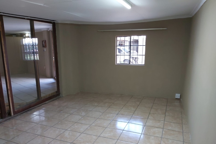 3 Bedroom Property for Sale in Reefhaven Gauteng