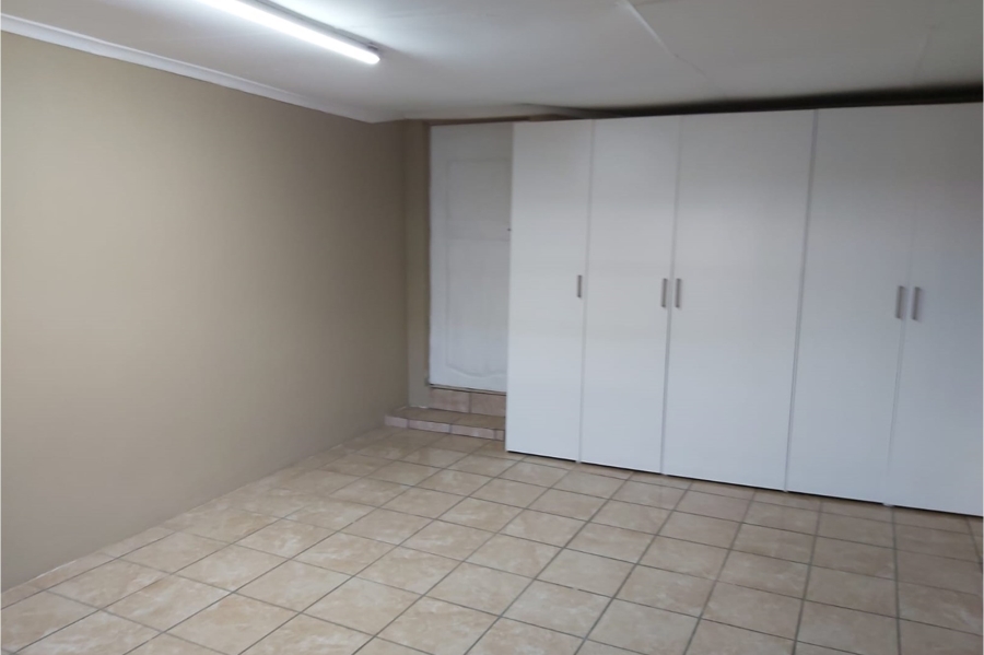 3 Bedroom Property for Sale in Reefhaven Gauteng