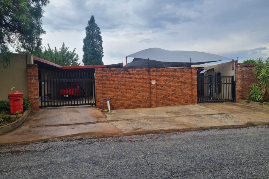 3 Bedroom Property for Sale in Reefhaven Gauteng