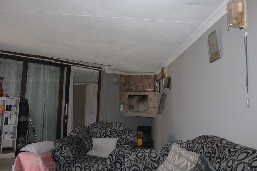 3 Bedroom Property for Sale in Reefhaven Gauteng