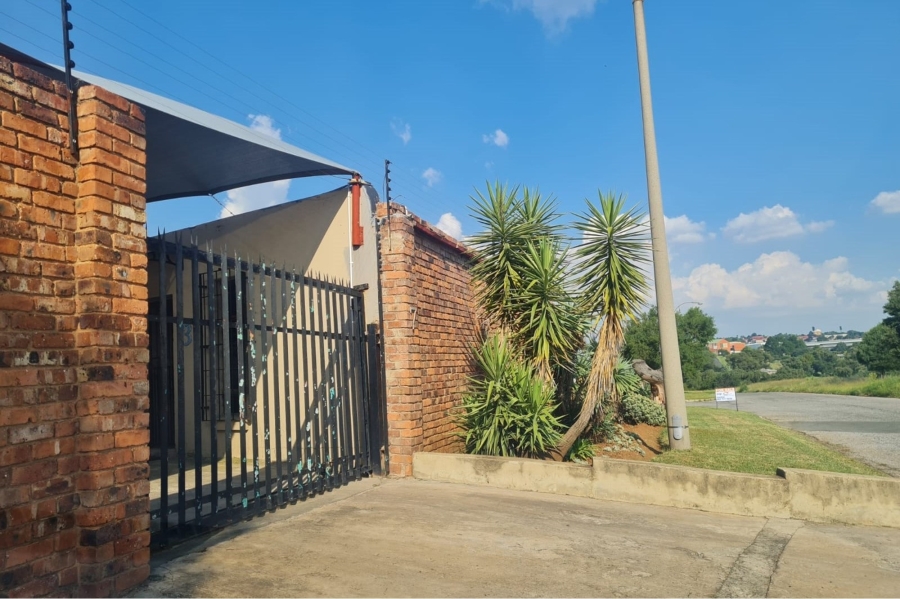 3 Bedroom Property for Sale in Reefhaven Gauteng