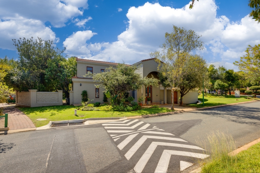 4 Bedroom Property for Sale in Dainfern Golf Estate Gauteng