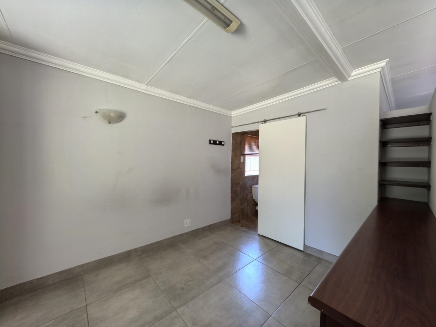 To Let 1 Bedroom Property for Rent in Sinoville Gauteng