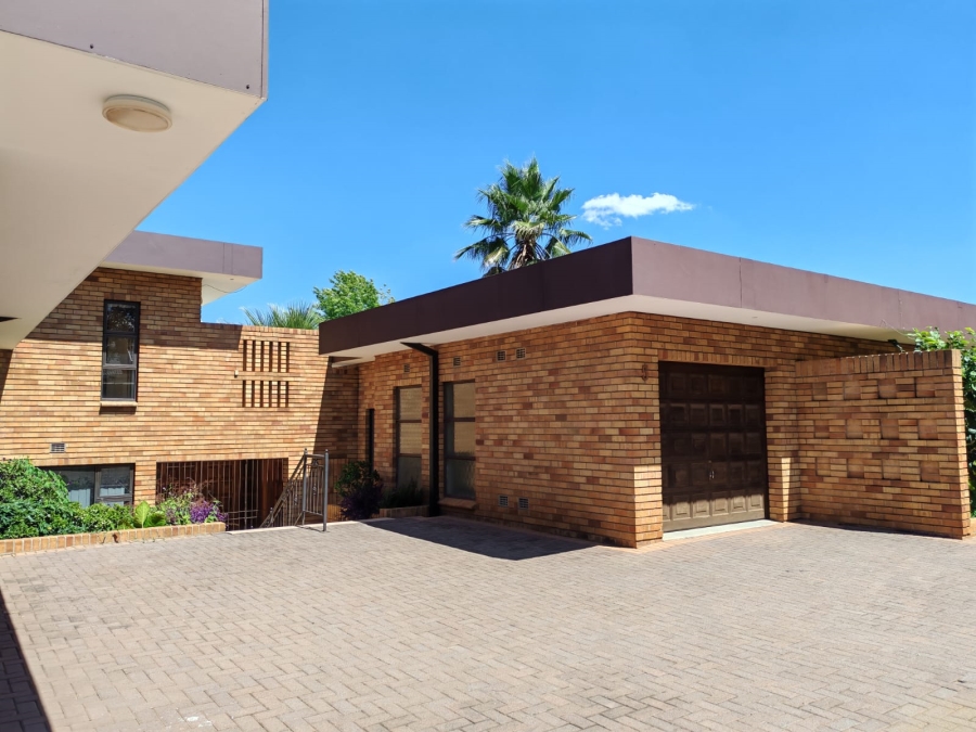 4 Bedroom Property for Sale in Three Rivers East Gauteng