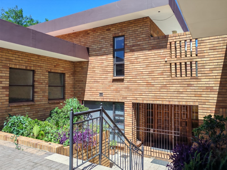 4 Bedroom Property for Sale in Three Rivers East Gauteng