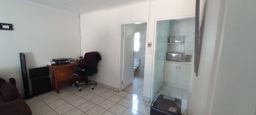 To Let 1 Bedroom Property for Rent in Ferndale Gauteng