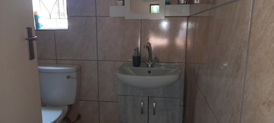 To Let 1 Bedroom Property for Rent in Ferndale Gauteng