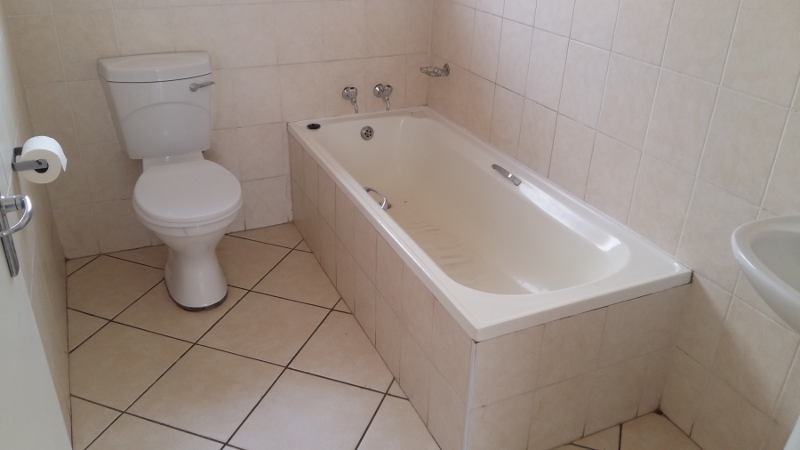 To Let 3 Bedroom Property for Rent in Terenure Gauteng