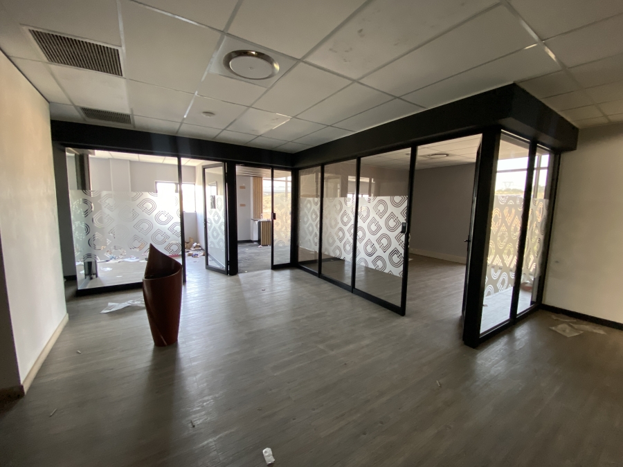 To Let commercial Property for Rent in Louwlardia Gauteng