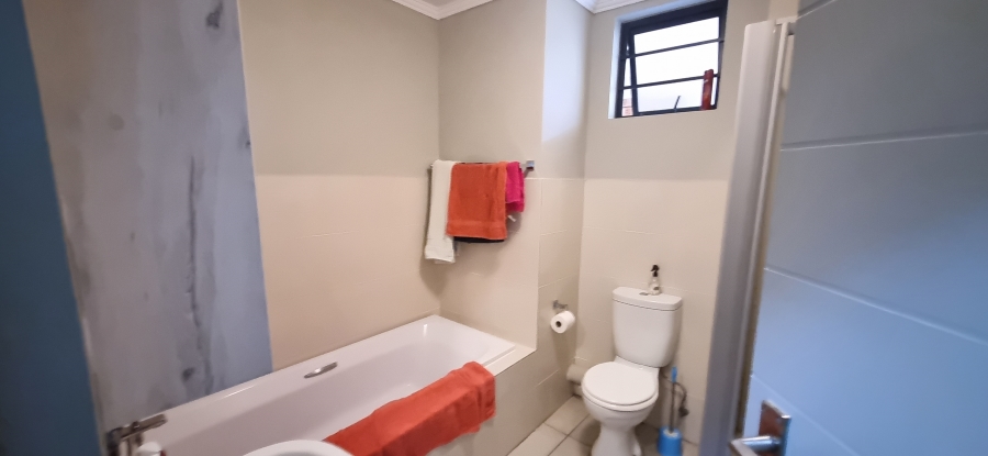 2 Bedroom Property for Sale in Amberfield Gauteng