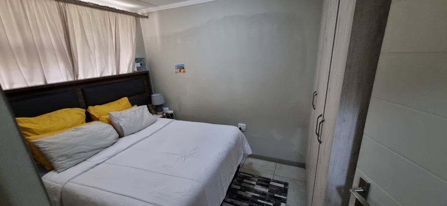 2 Bedroom Property for Sale in Amberfield Gauteng