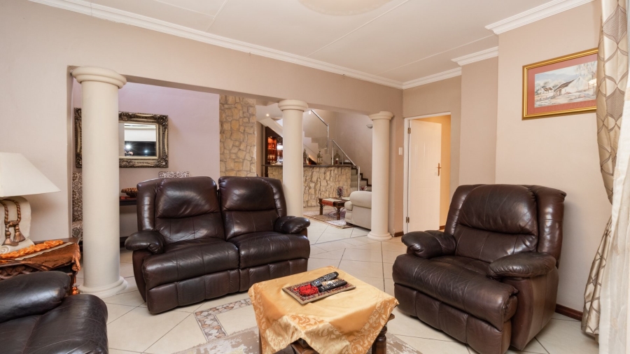 4 Bedroom Property for Sale in Irene View Estate Gauteng