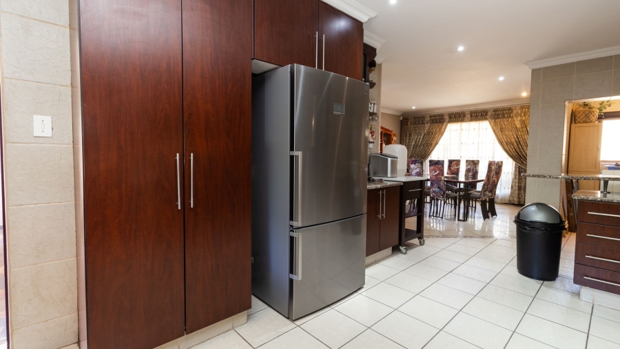 4 Bedroom Property for Sale in Irene View Estate Gauteng