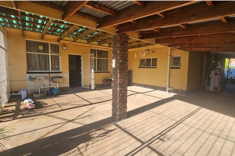 4 Bedroom Property for Sale in Wierda Park Gauteng