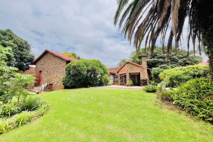 4 Bedroom Property for Sale in Elardus Park Gauteng