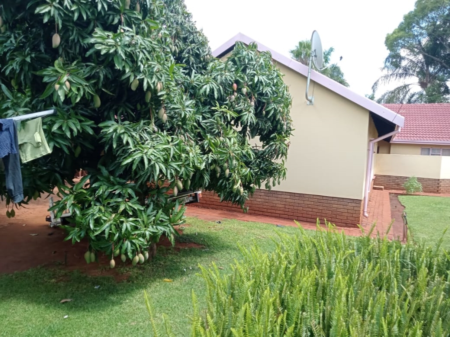 5 Bedroom Property for Sale in Annlin Gauteng