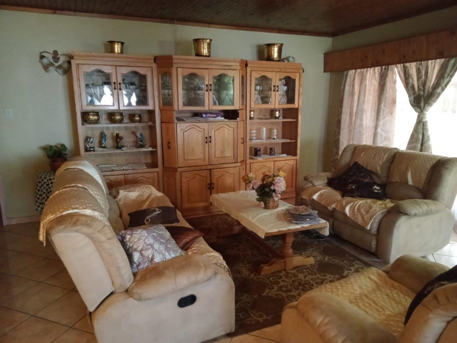 5 Bedroom Property for Sale in Annlin Gauteng