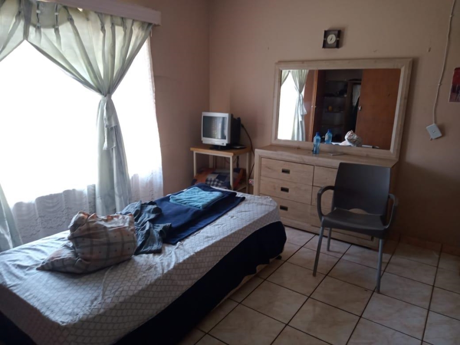 5 Bedroom Property for Sale in Annlin Gauteng