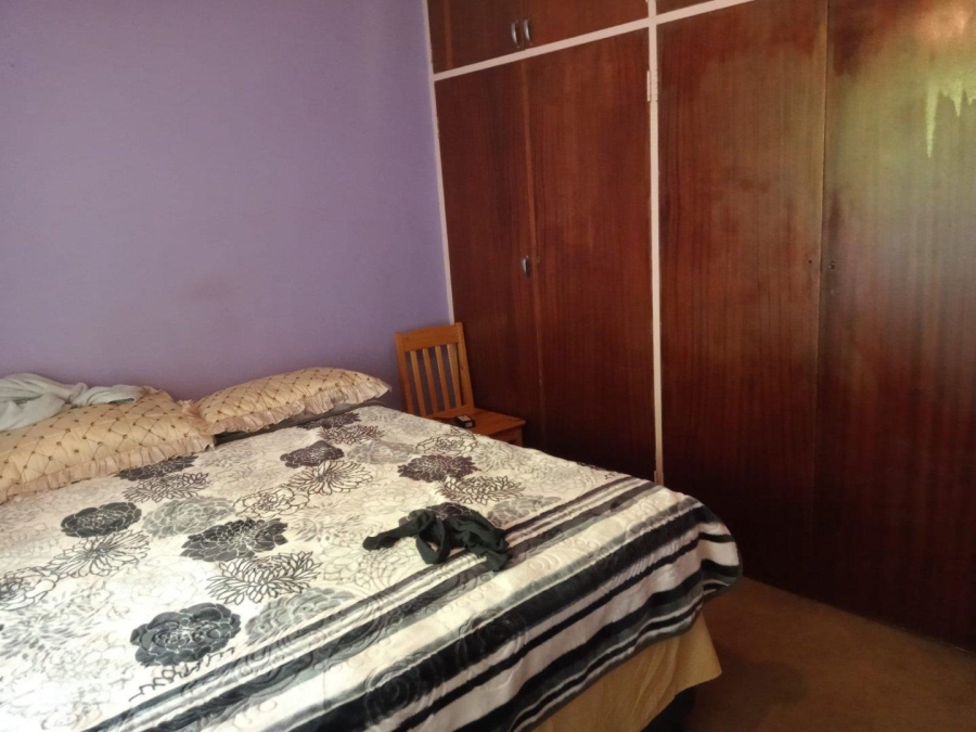 5 Bedroom Property for Sale in Annlin Gauteng