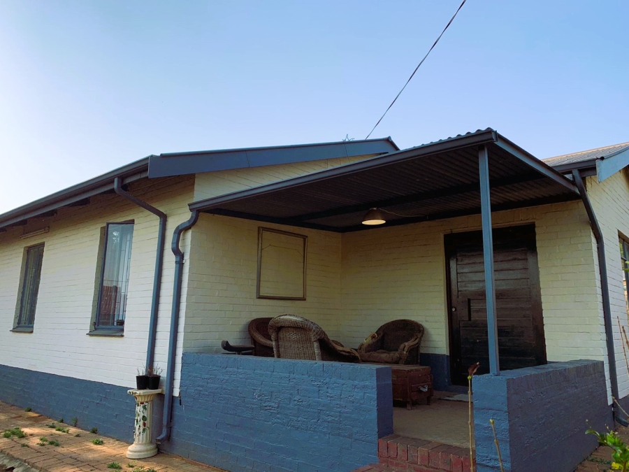 To Let 3 Bedroom Property for Rent in Kwaggasrand Gauteng