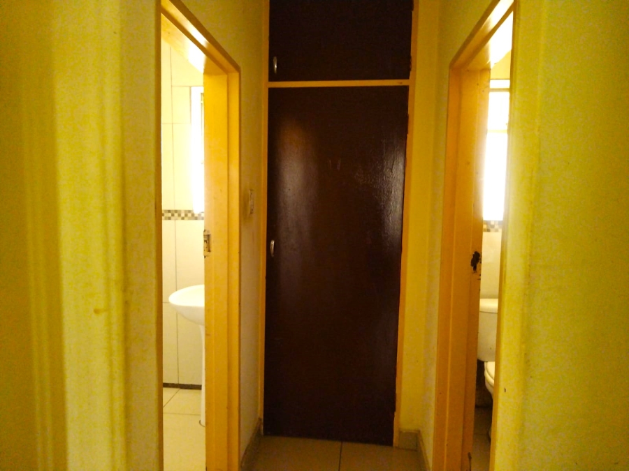 To Let 3 Bedroom Property for Rent in Kwaggasrand Gauteng