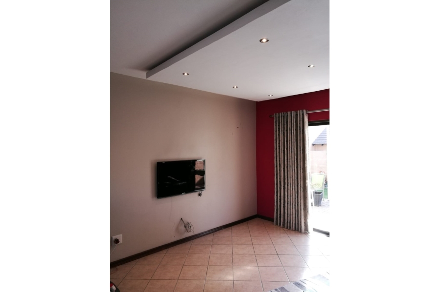 2 Bedroom Property for Sale in Carlswald Gauteng