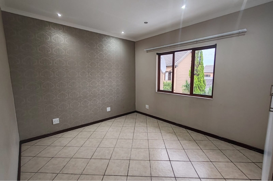 2 Bedroom Property for Sale in Carlswald Gauteng