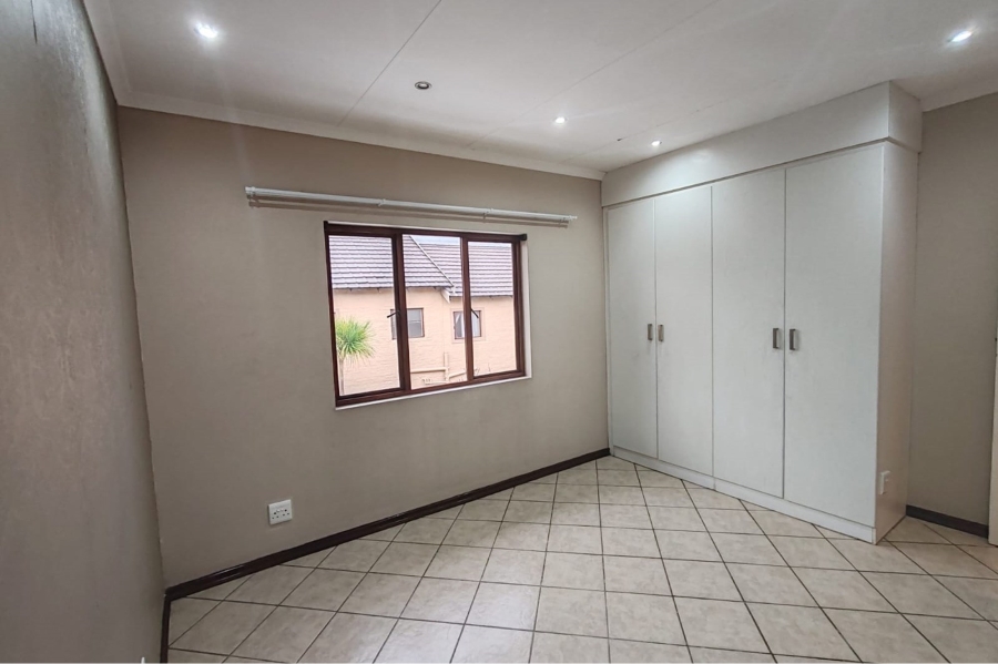 2 Bedroom Property for Sale in Carlswald Gauteng