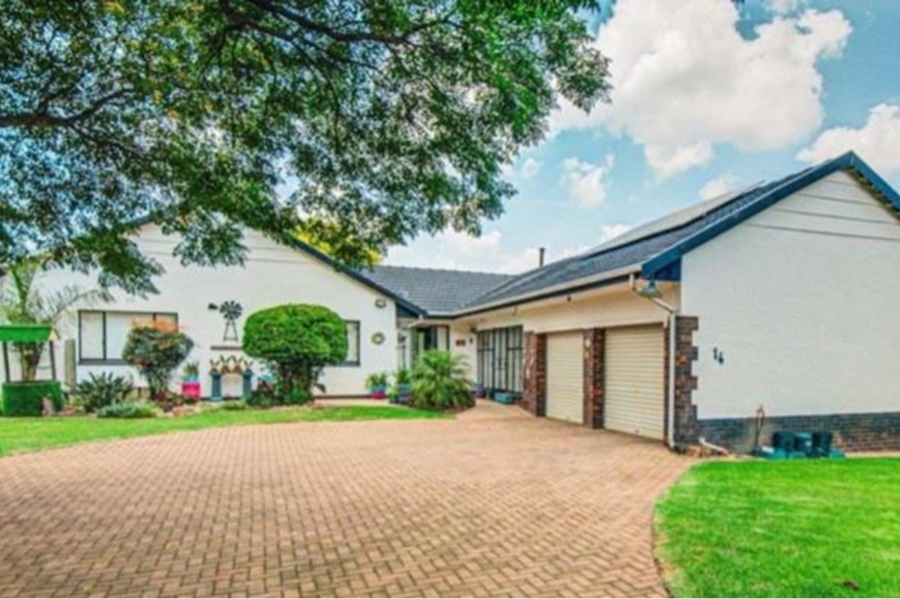 3 Bedroom Property for Sale in Parkdene Gauteng