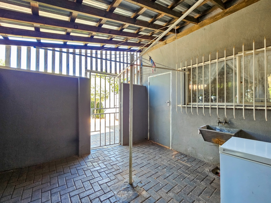 3 Bedroom Property for Sale in Garsfontein Gauteng