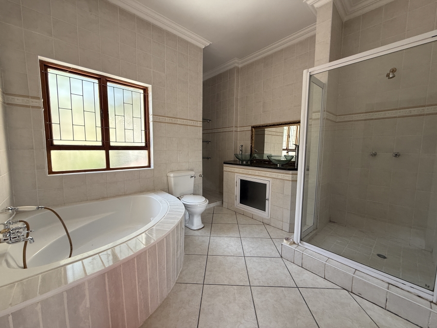 4 Bedroom Property for Sale in Ruimsig Country Estate Gauteng