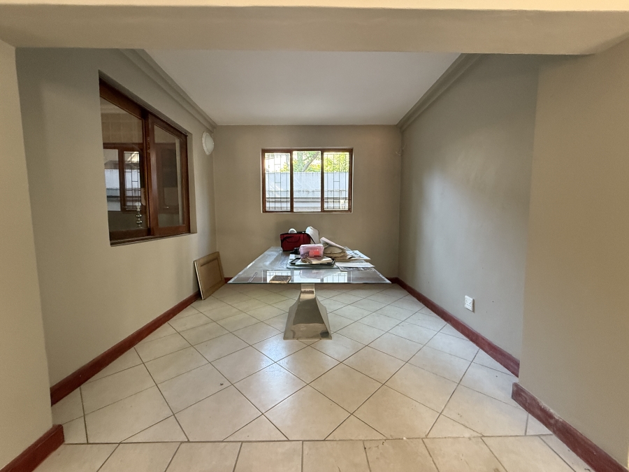 To Let 4 Bedroom Property for Rent in Ruimsig Country Estate Gauteng