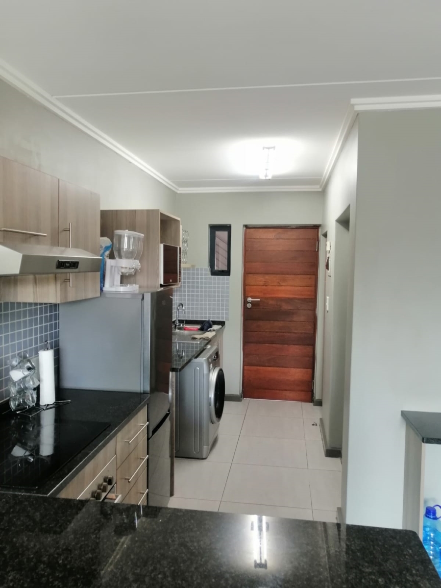 2 Bedroom Property for Sale in Sebenza Gauteng