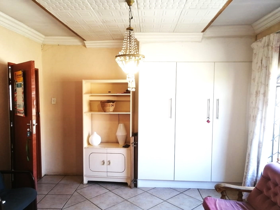 4 Bedroom Property for Sale in Ramakonopi East Gauteng