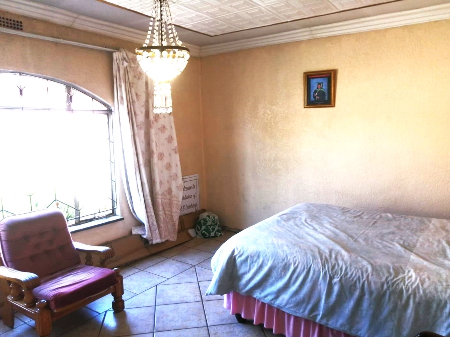 4 Bedroom Property for Sale in Ramakonopi East Gauteng