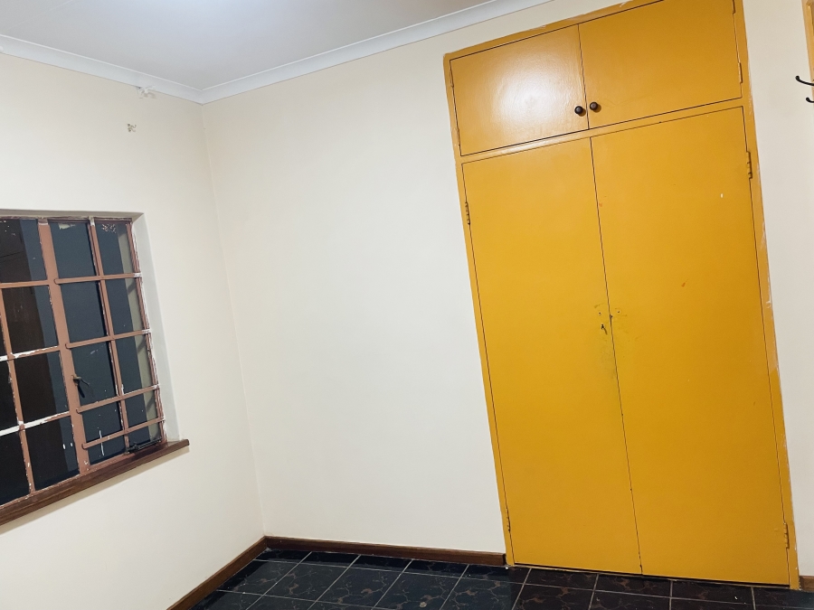 To Let 3 Bedroom Property for Rent in Glen Austin Gauteng