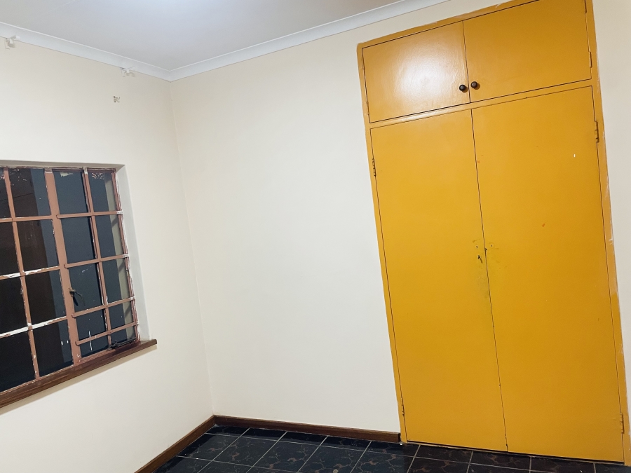 To Let 3 Bedroom Property for Rent in Glen Austin Gauteng