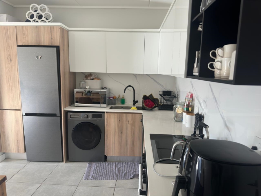 2 Bedroom Property for Sale in Waterfall Gauteng