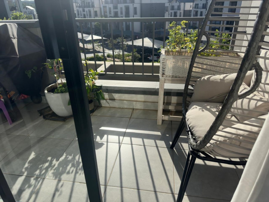 To Let 2 Bedroom Property for Rent in Waterfall Gauteng