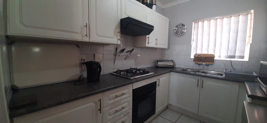 2 Bedroom Property for Sale in Witfield Gauteng