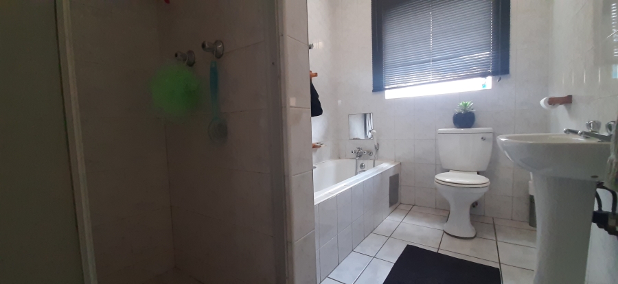 2 Bedroom Property for Sale in Witfield Gauteng