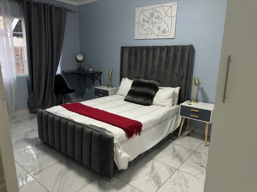 To Let 1 Bedroom Property for Rent in Sandown Gauteng