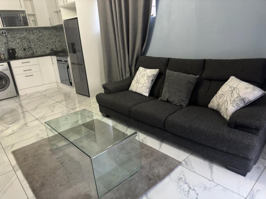 To Let 1 Bedroom Property for Rent in Sandown Gauteng