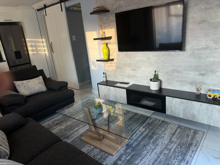 To Let 1 Bedroom Property for Rent in Sandown Gauteng