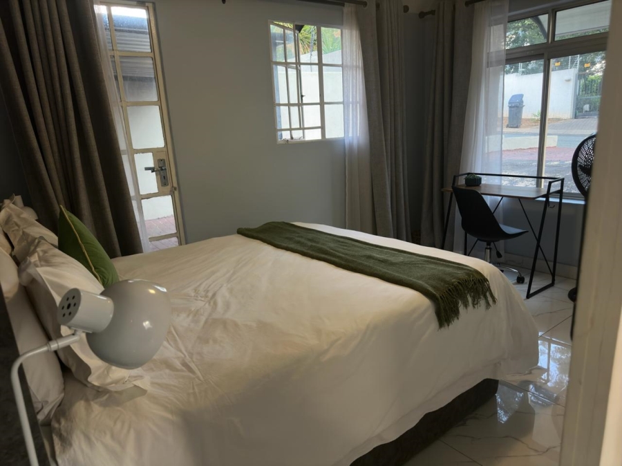 To Let 1 Bedroom Property for Rent in Sandown Gauteng
