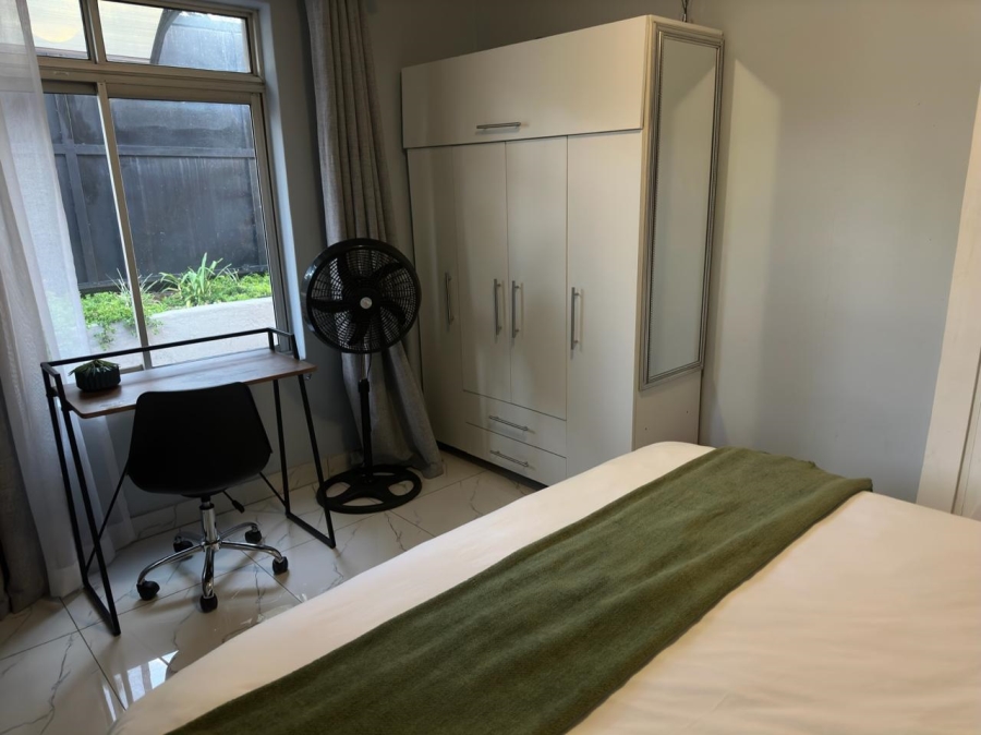 To Let 1 Bedroom Property for Rent in Sandown Gauteng